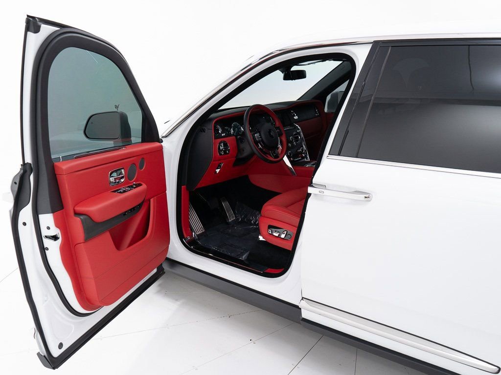 Certified 2024 Rolls-Royce Cullinan image 10