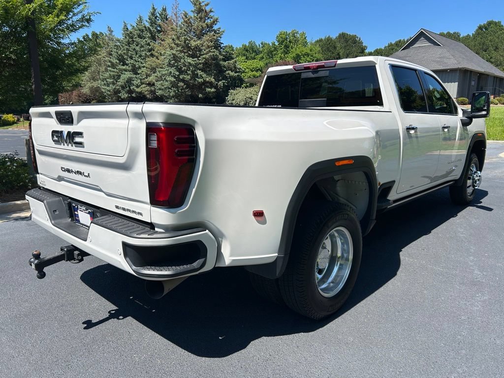 Used 2024 GMC Sierra 3500 Denali Ultimate AWD/4WD image 30