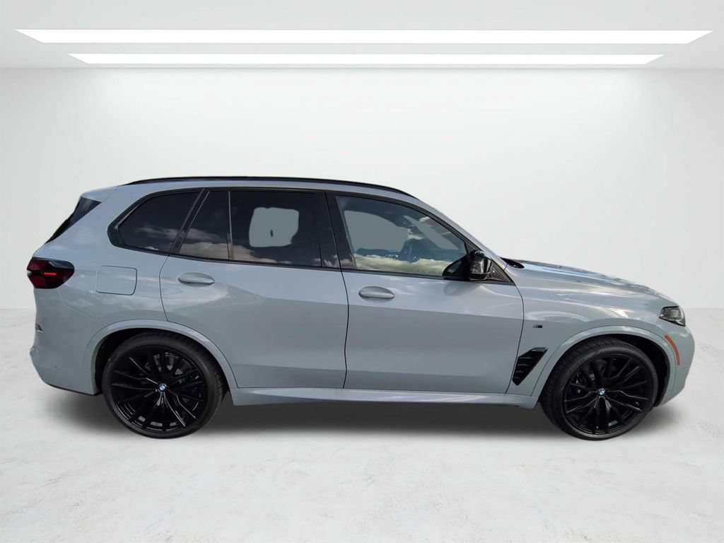 New 2026 BMW X5 M60i AWD/4WD image 3