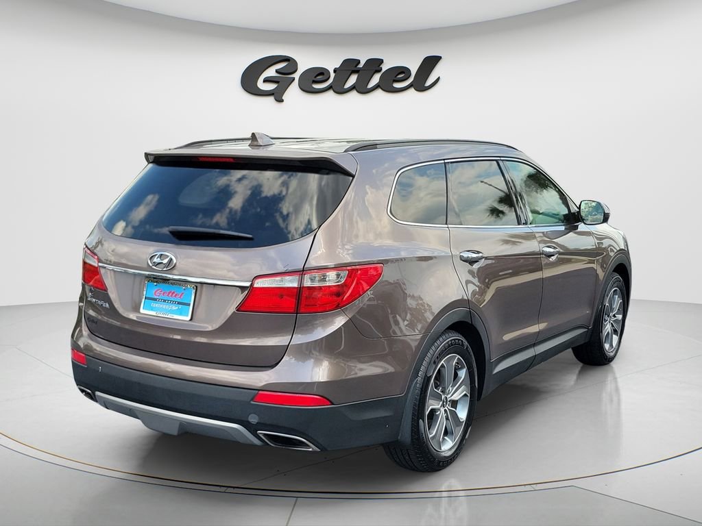 Used 2015 Hyundai Santa Fe GLS FWD image 5