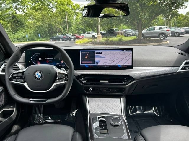 Used 2025 BMW 330i xDrive Sedan AWD/4WD image 12