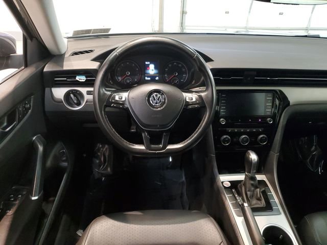 Used 2020 Volkswagen Passat 2.0T SE image 14