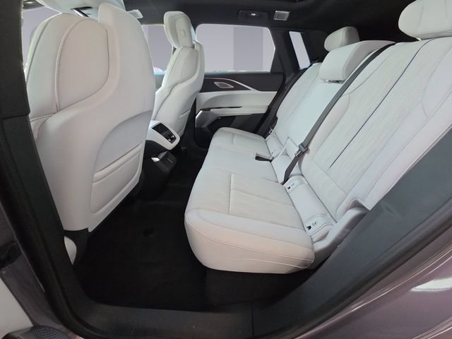 Used 2026 Cadillac Lyriq Premium Luxury w/ LPO, Floor Liner Package AWD/4WD image 16