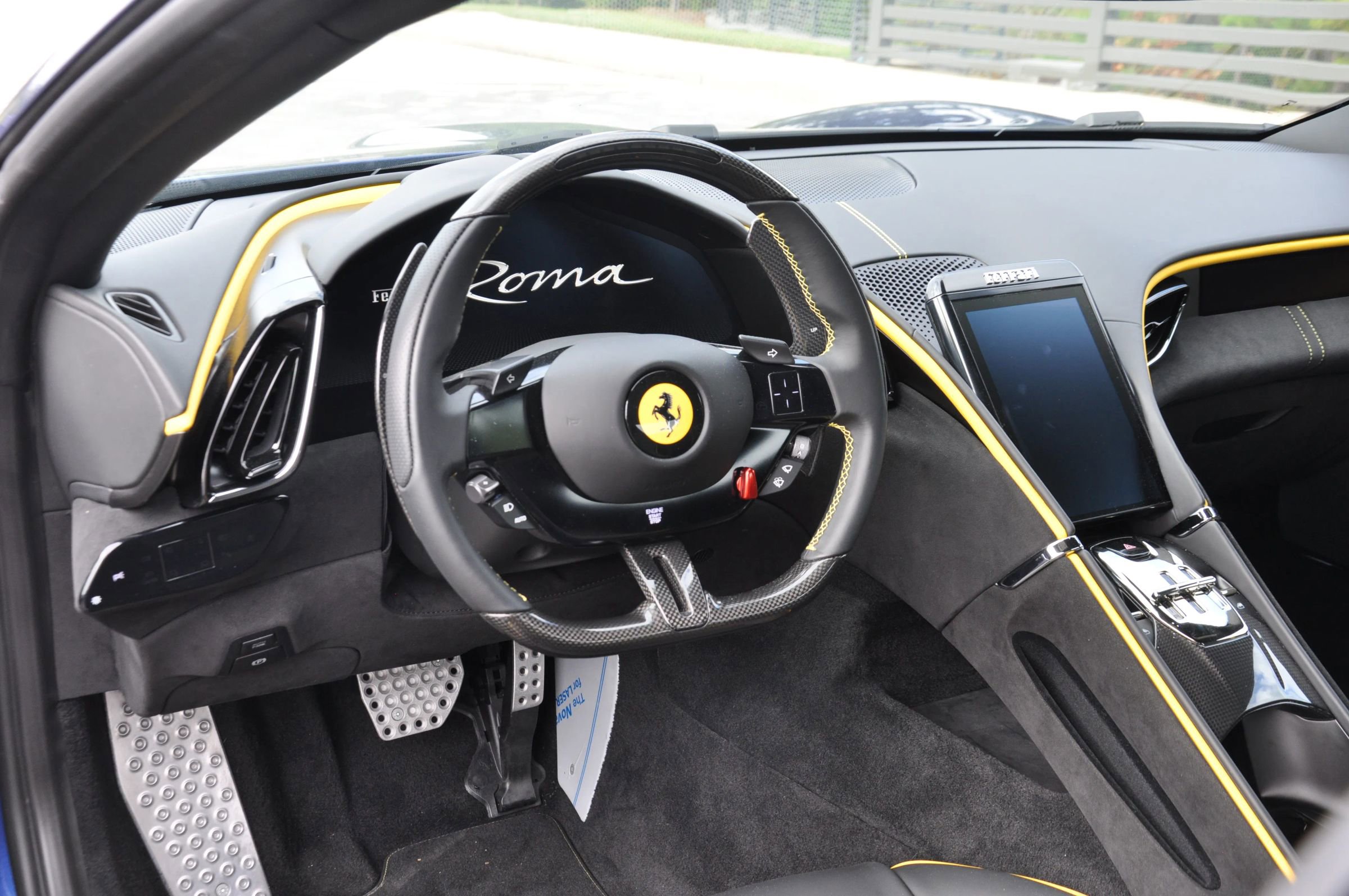 Used 2022 Ferrari Roma image 23