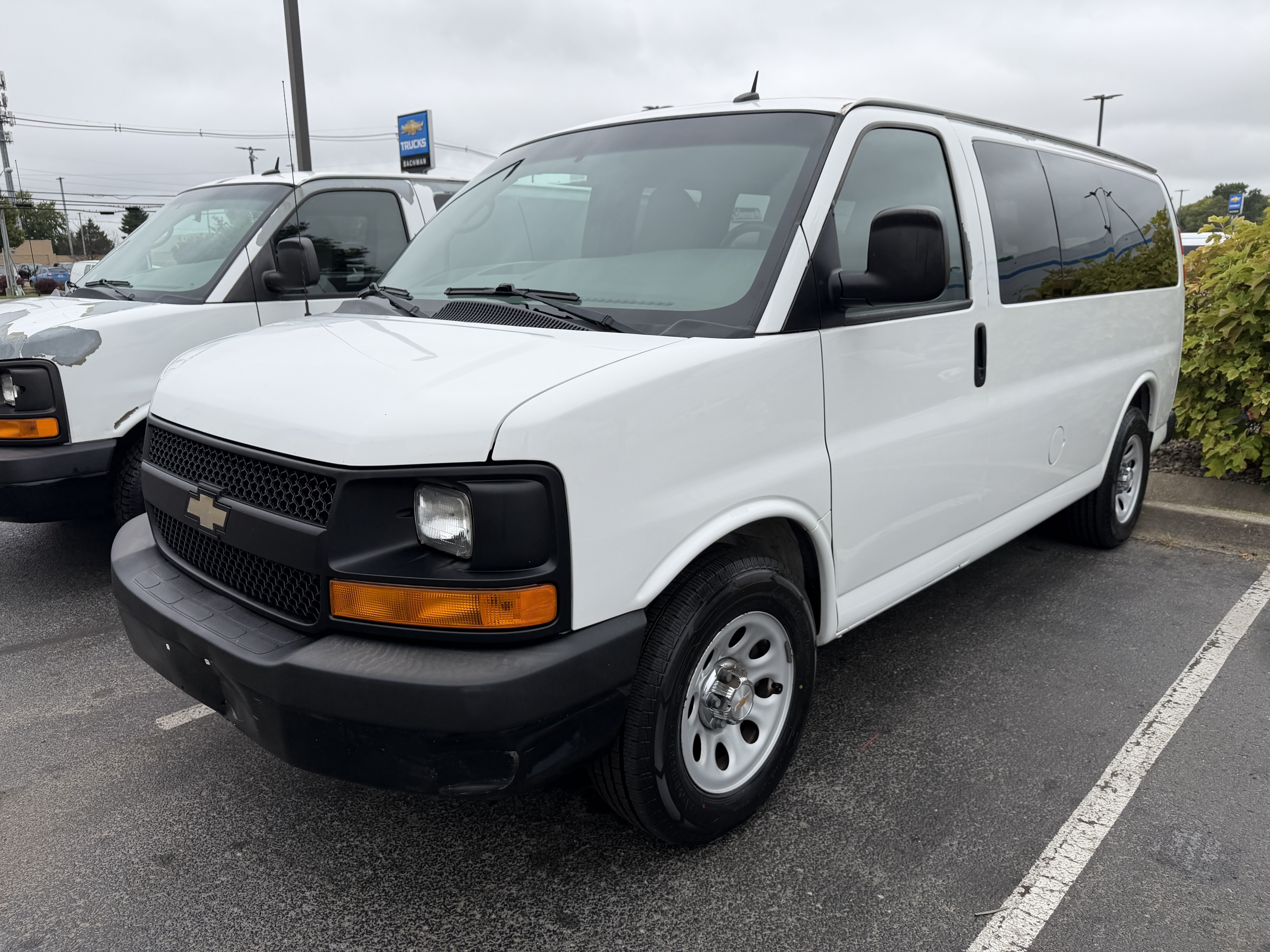 Used 2013 Chevrolet Express 1500 LS RWD image 4