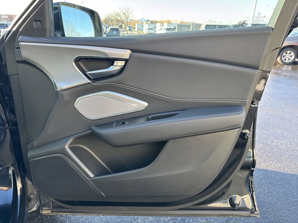 Used 2024 Acura RDX w/ Technology Package image 41