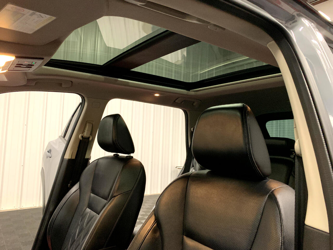 Used 2023 Nissan Rogue Platinum w/ Platinum Premium Package image 46