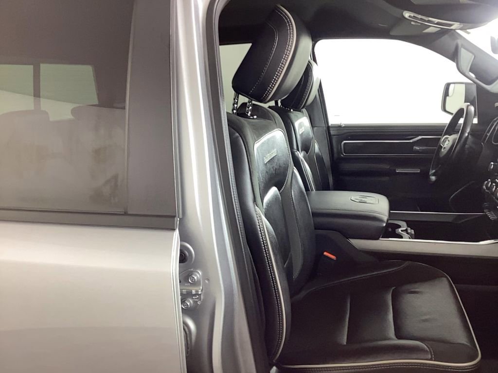 Used 2022 RAM 1500 Laramie w/ Sport Appearance Package image 10