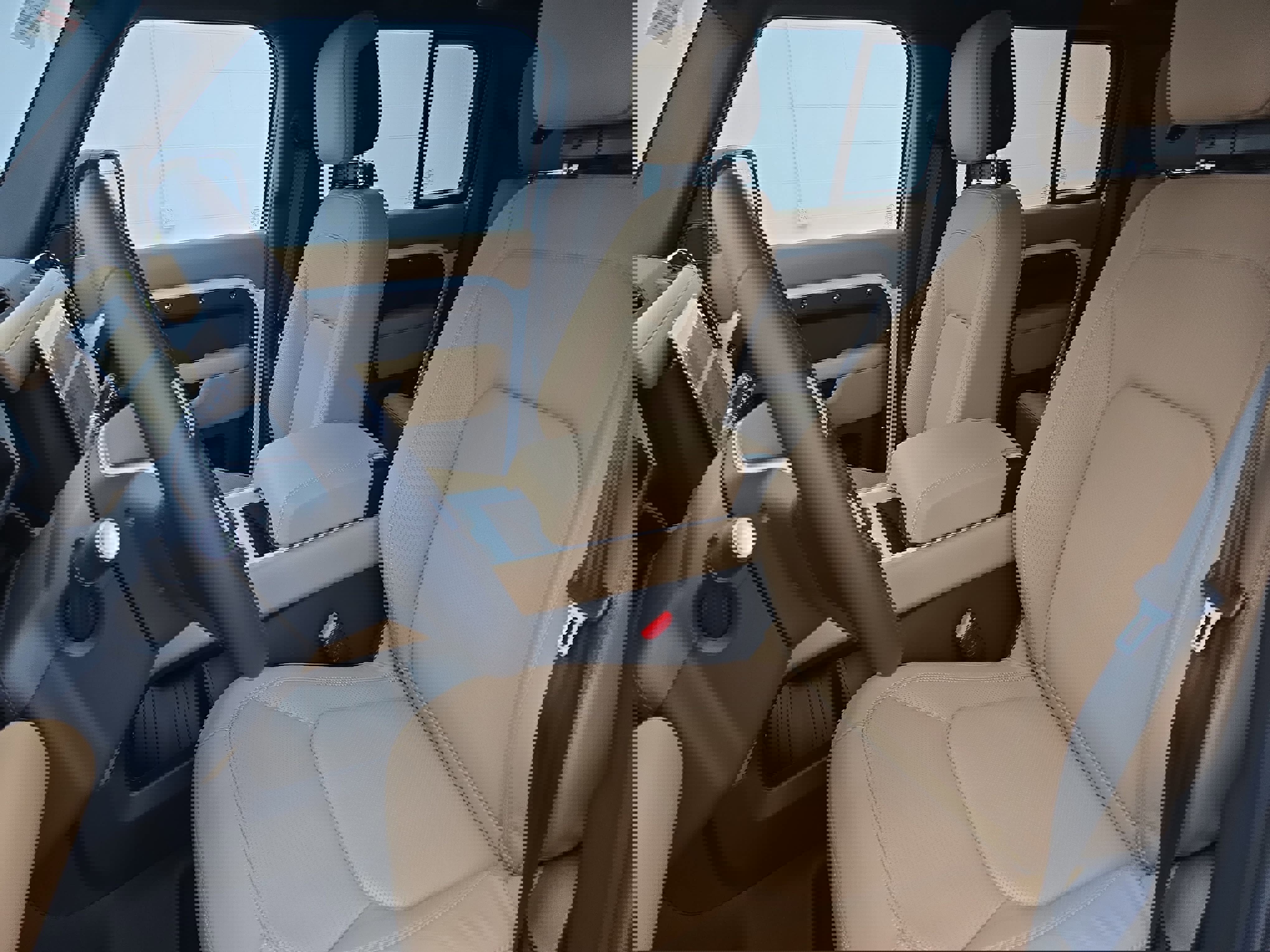 New 2026 Land Rover Defender 110 X-Dynamic SE image 14