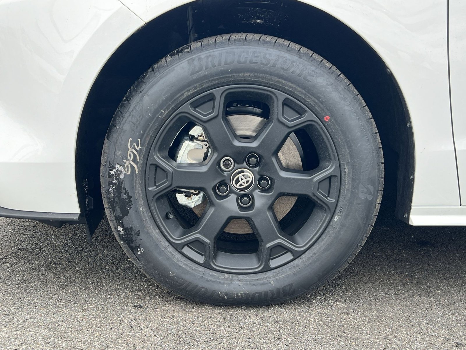 New 2026 Toyota Sienna XLE Woodland Edition image 5