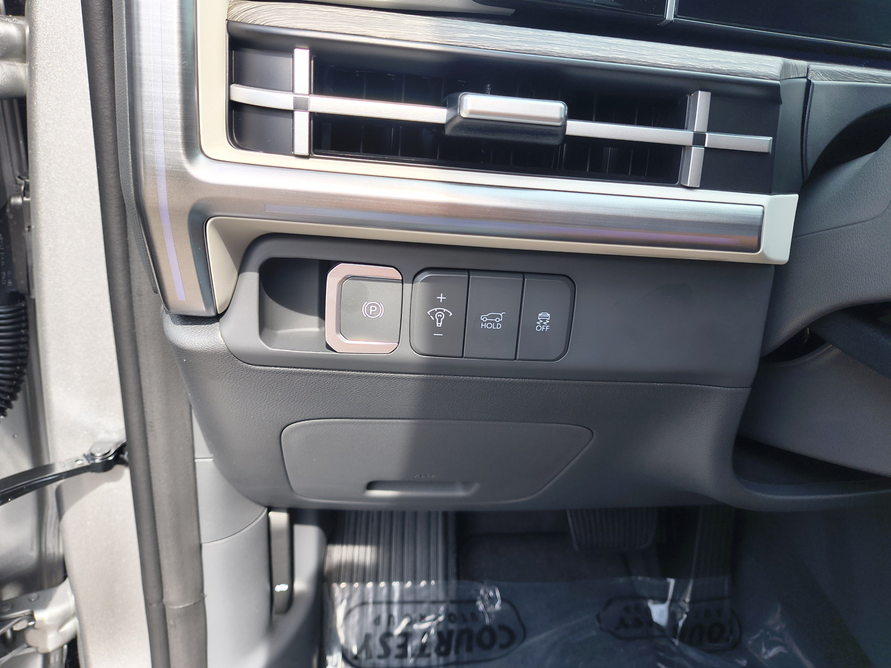 New 2027 Hyundai Santa Fe Limited FWD image 30