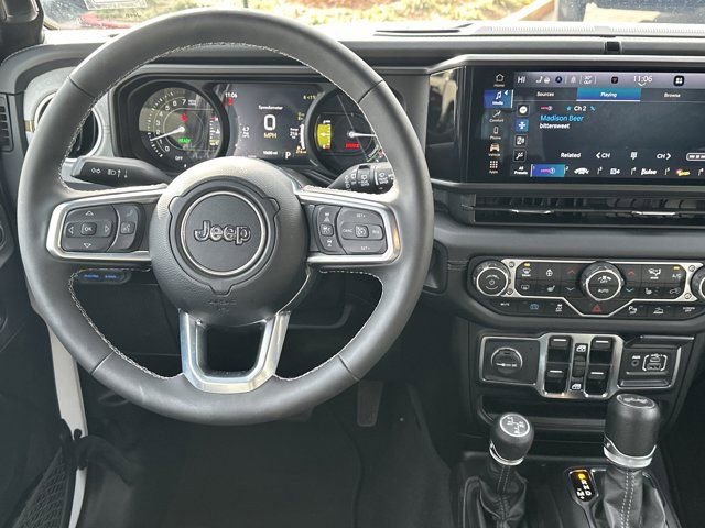 Certified 2025 Jeep Wrangler Unlimited Sahara w/ Safety Group image 24