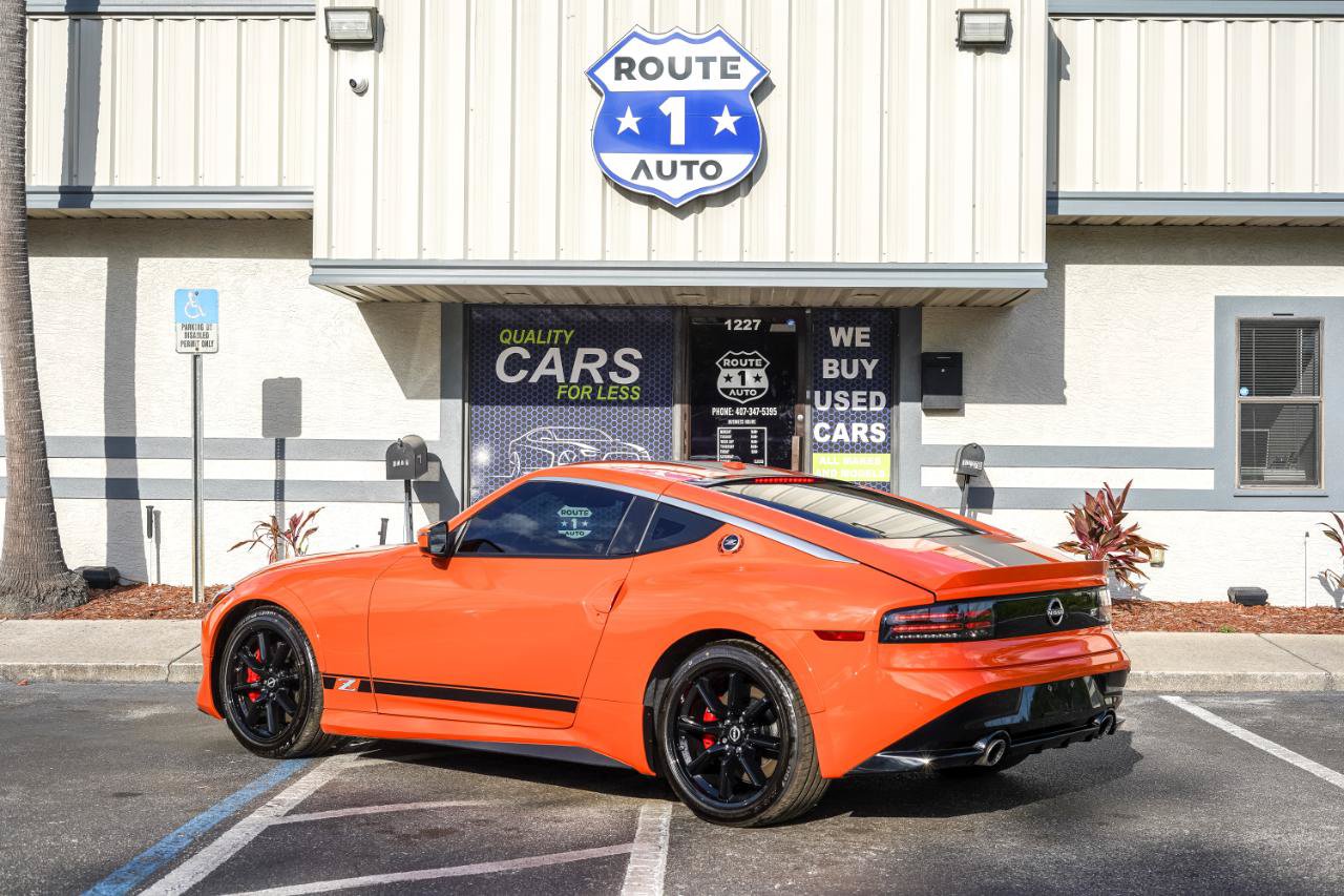Used 2024 Nissan Z Performance w/ Heritage Edition RWD image 3