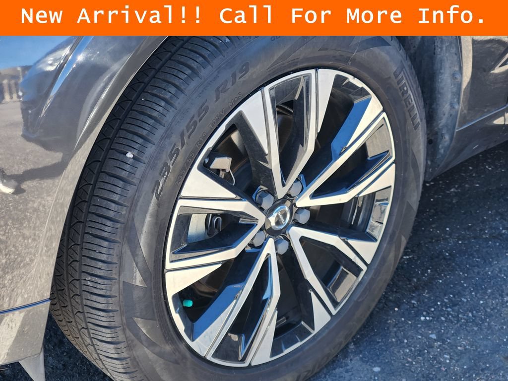 Used 2024 Volvo XC60 B5 Core w/ Protection Package Premier AWD/4WD image 9