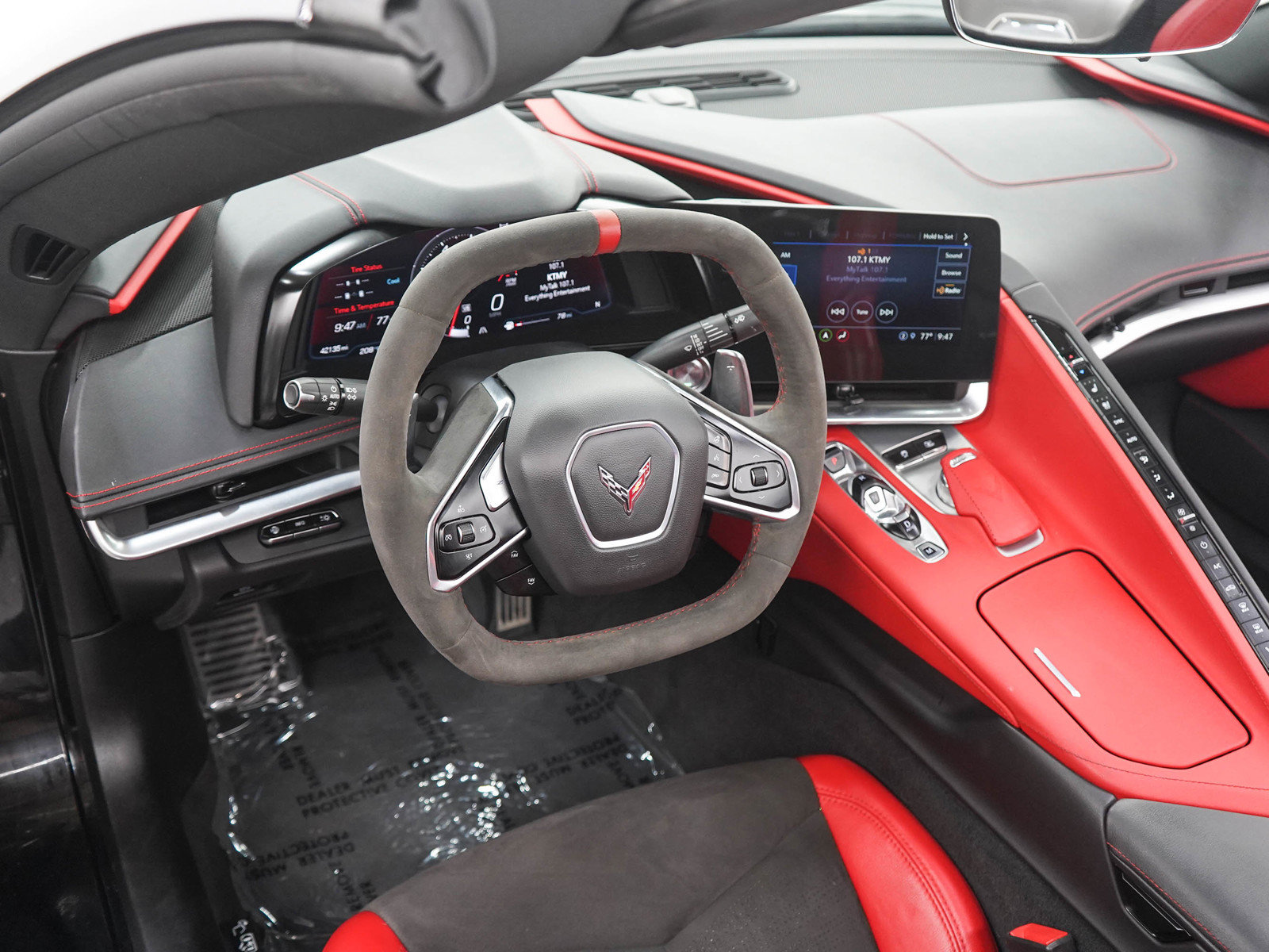 Used 2021 Chevrolet Corvette Stingray Preferred Conv w/ Z51 Performance Package RWD image 27