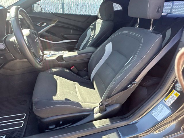 Used 2018 Chevrolet Camaro SS RWD image 11
