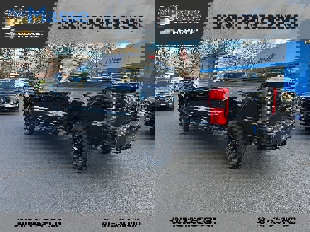 Used 2024 Ford F350 XLT w/ XLT Premium Package image 5