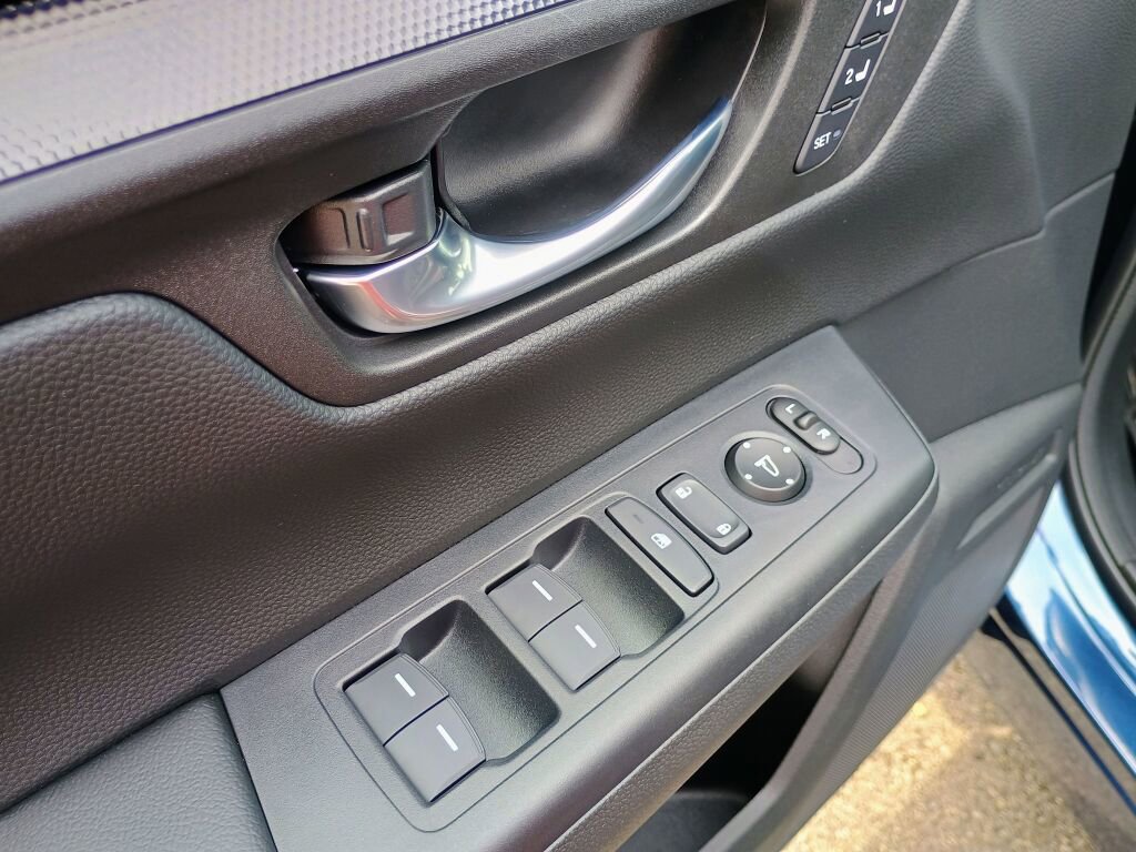 Used 2025 Honda CR-V Sport-L image 7