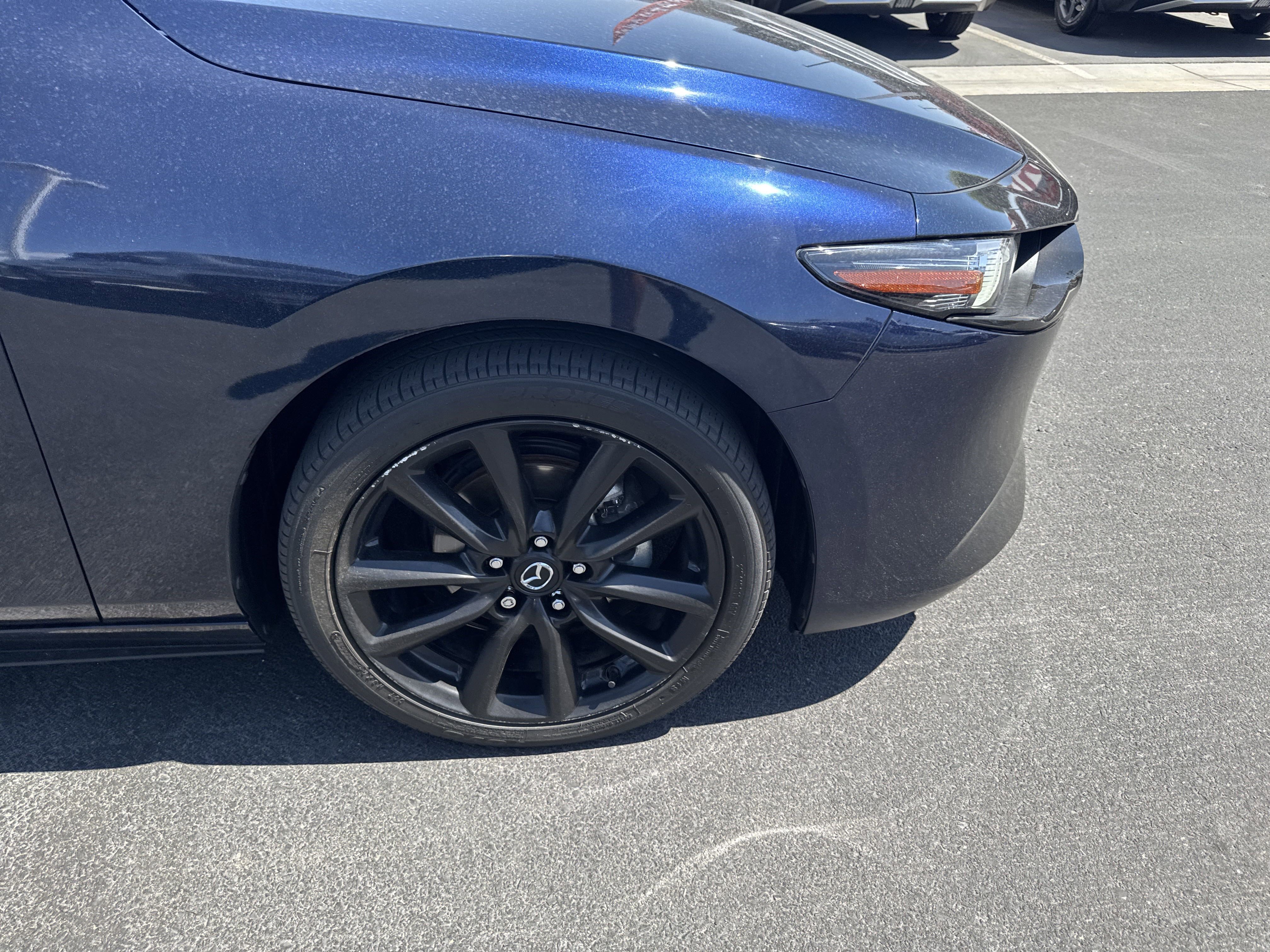 Used 2019 MAZDA MAZDA3 Hatchback w/ Premium Package image 22