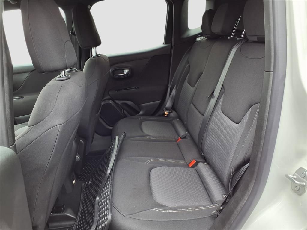 Used 2021 Jeep Renegade Latitude image 31