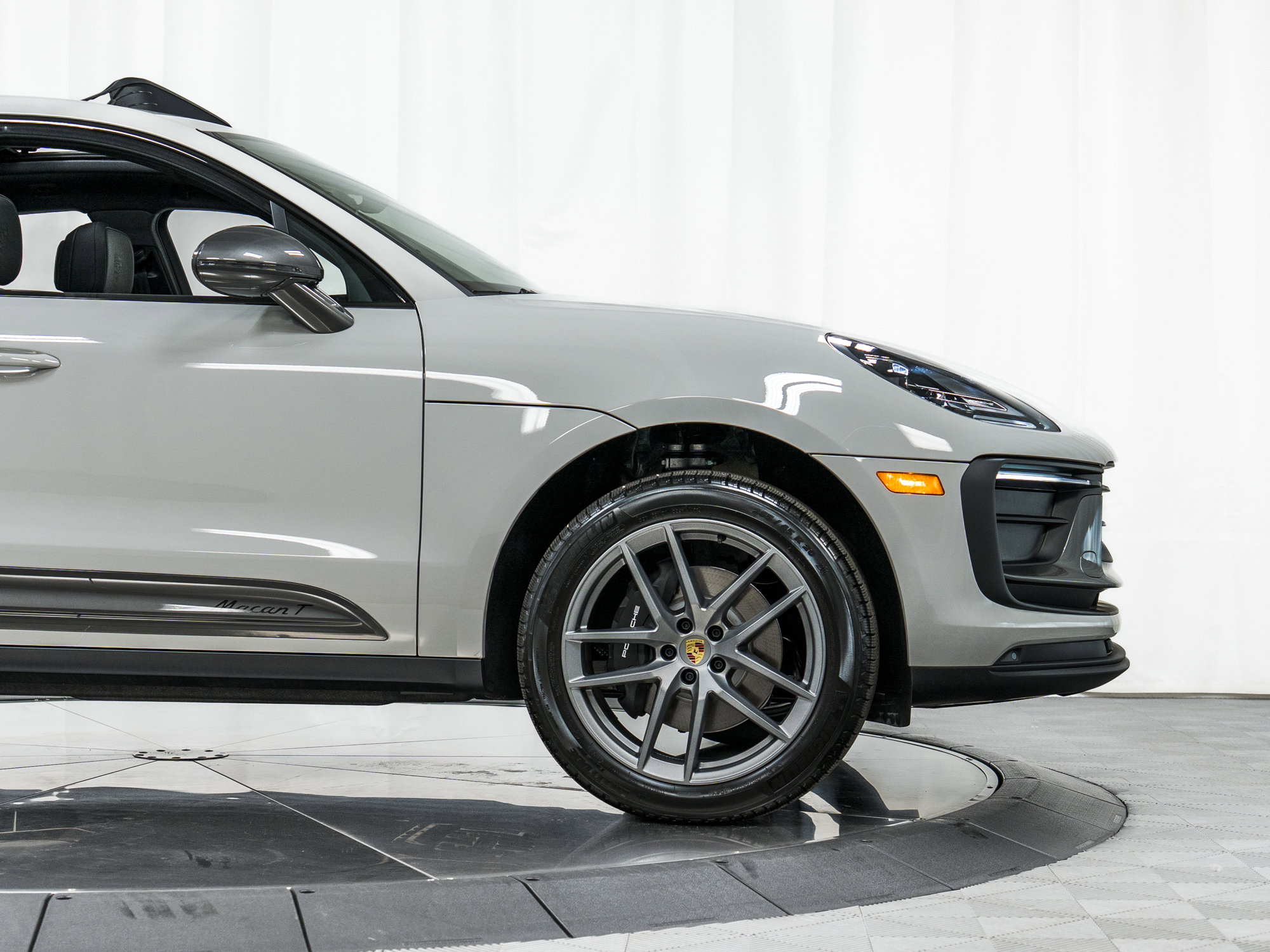 New 2025 Porsche Macan Turbo image 11