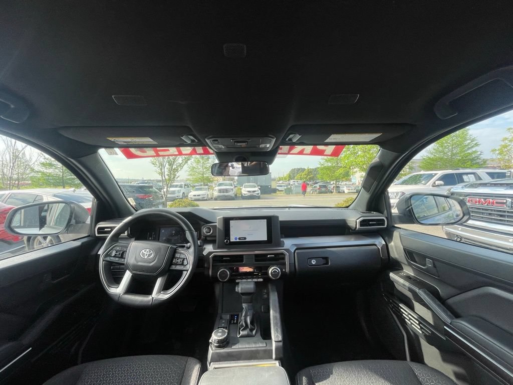 Used 2025 Toyota 4Runner SR5 AWD/4WD image 26