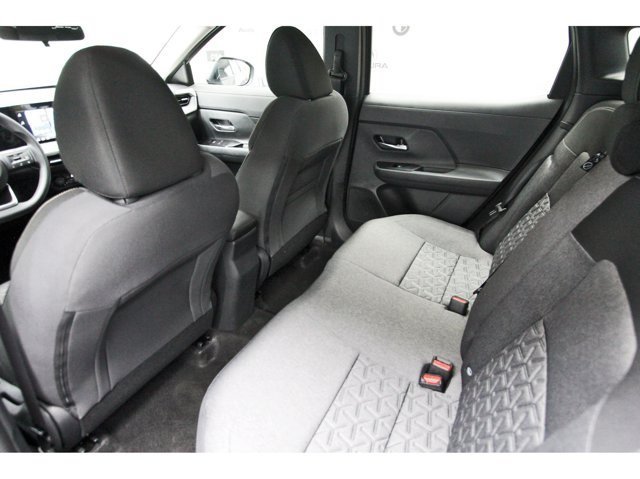 New 2027 Nissan Kicks SV w/ Cold Weather Package FWD image 11