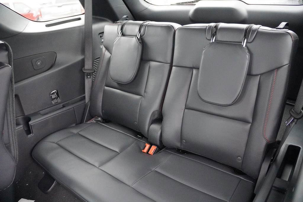 New 2026 Ford Explorer ST-Line image 12