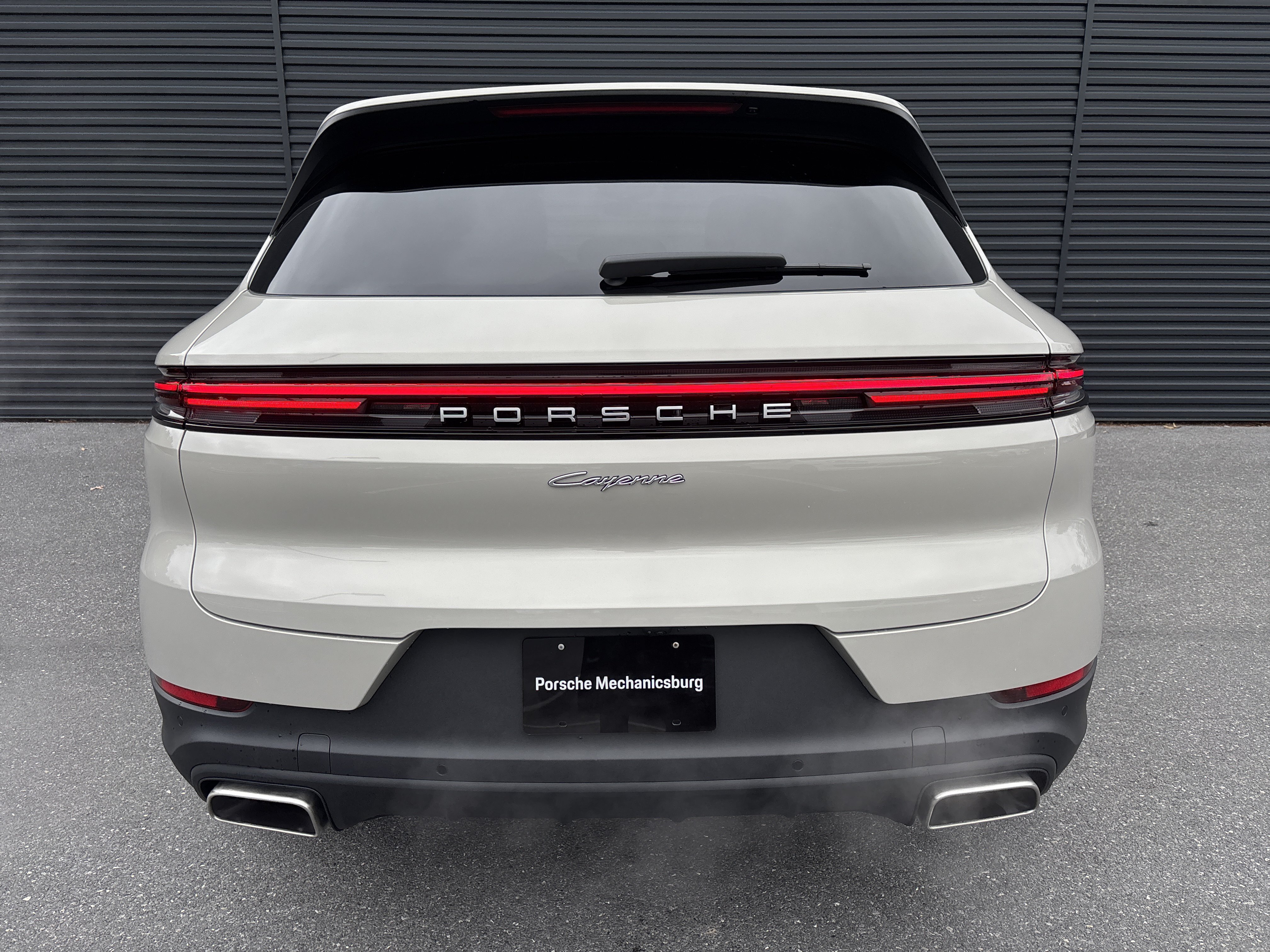 New 2026 Porsche Cayenne E-Hybrid AWD/4WD image 4