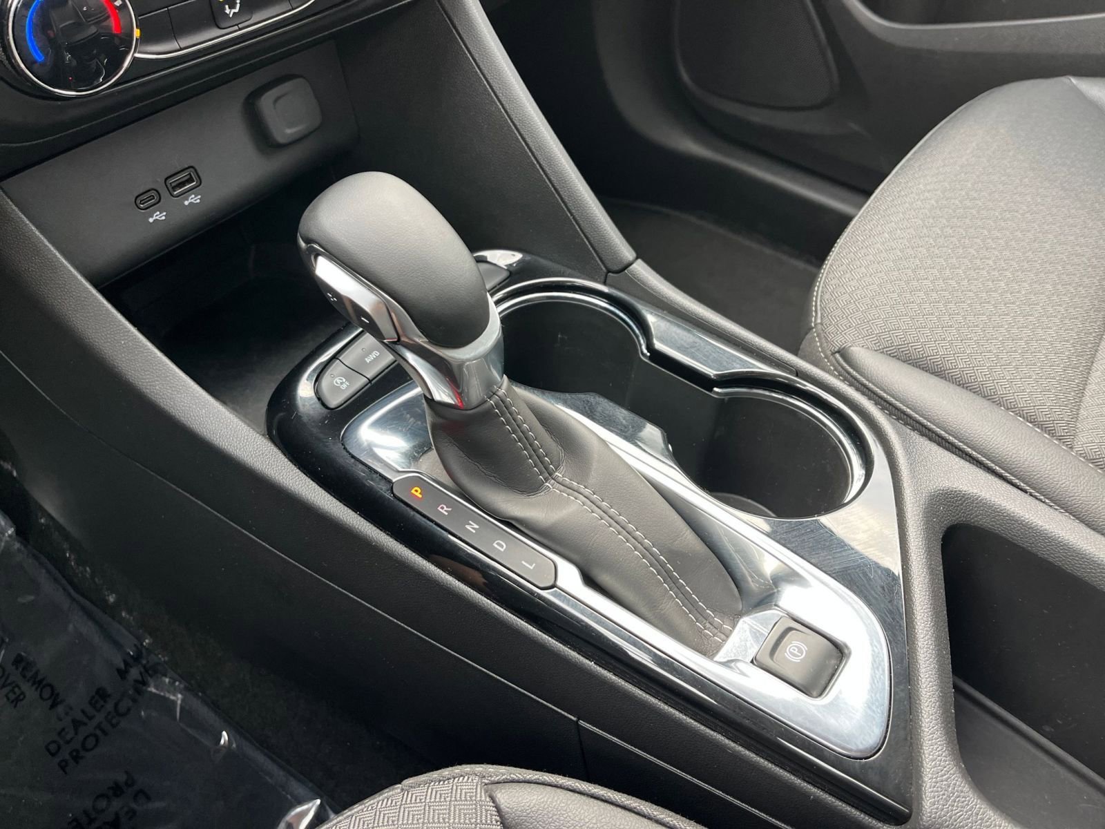 Used 2025 Buick Encore GX Preferred image 40