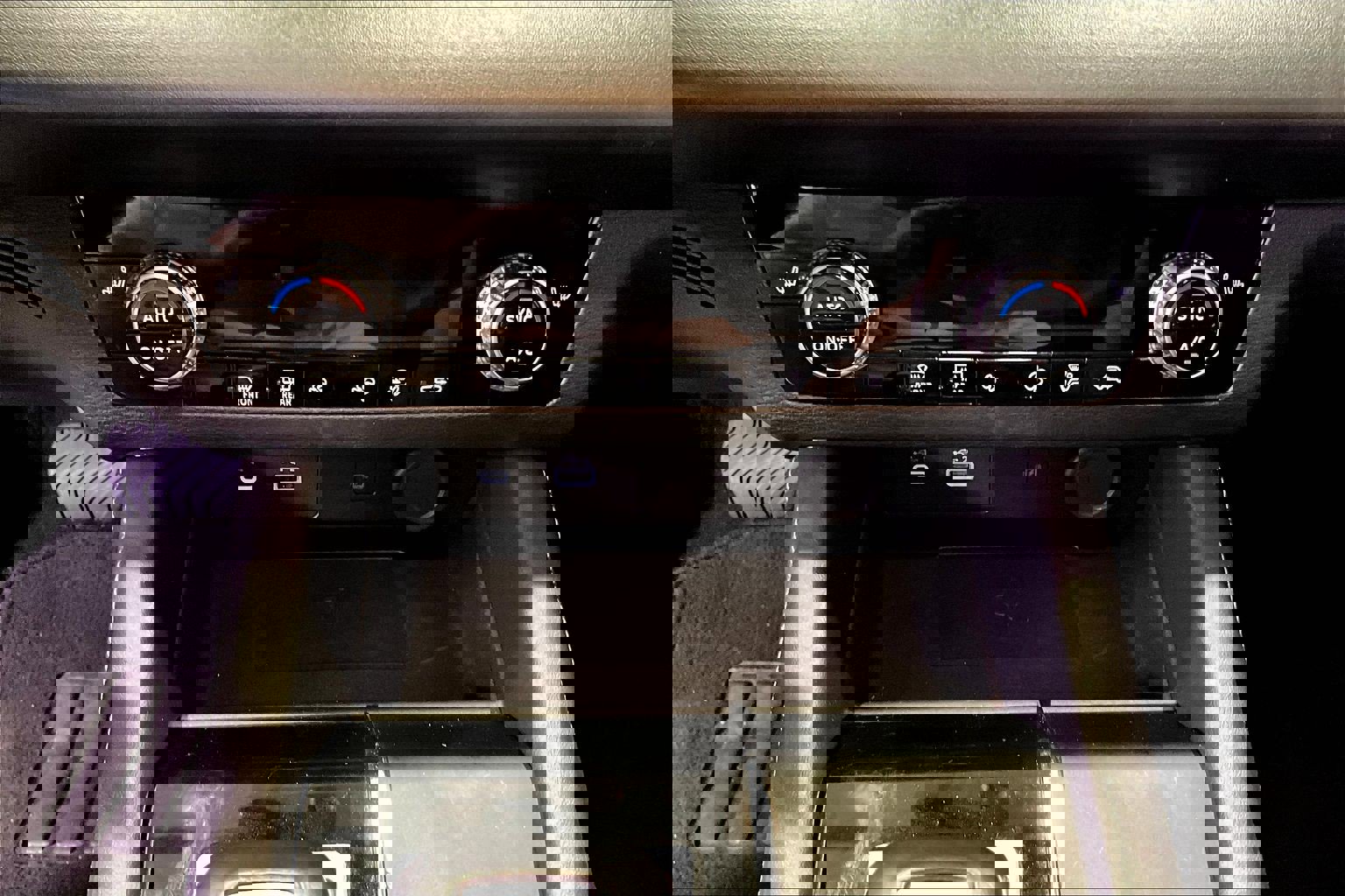 Used 2024 Mitsubishi Outlander SE image 15