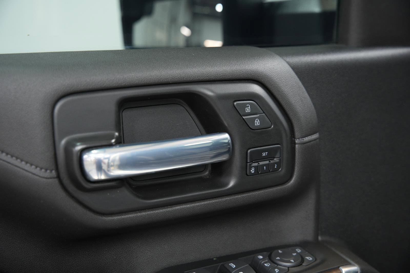 Used 2022 GMC Sierra 2500 Denali w/ Denali Ultimate Package image 25