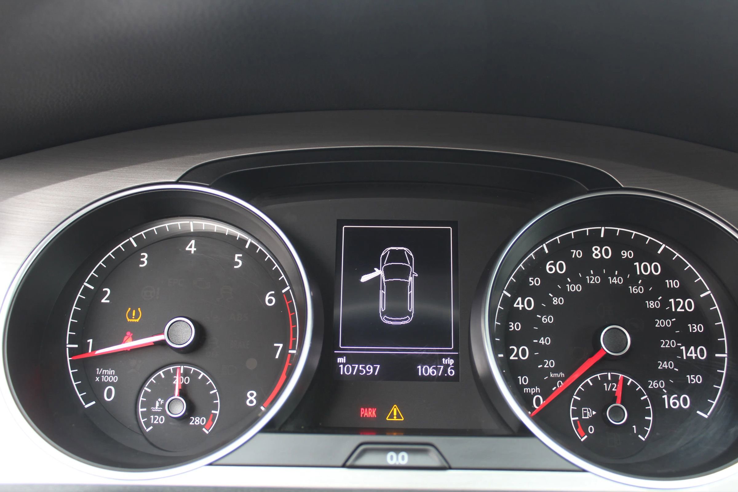 Used 2017 Volkswagen Golf Wolfsburg Edition image 30