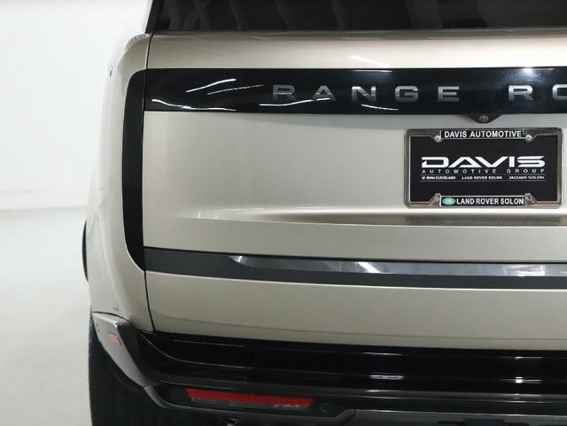 Certified 2025 Land Rover Range Rover Long Wheelbase Autobiography AWD/4WD image 44