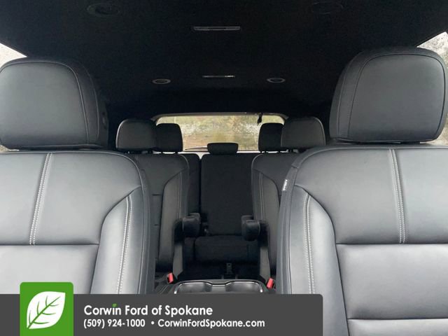 Used 2024 GMC Acadia Elevation image 34