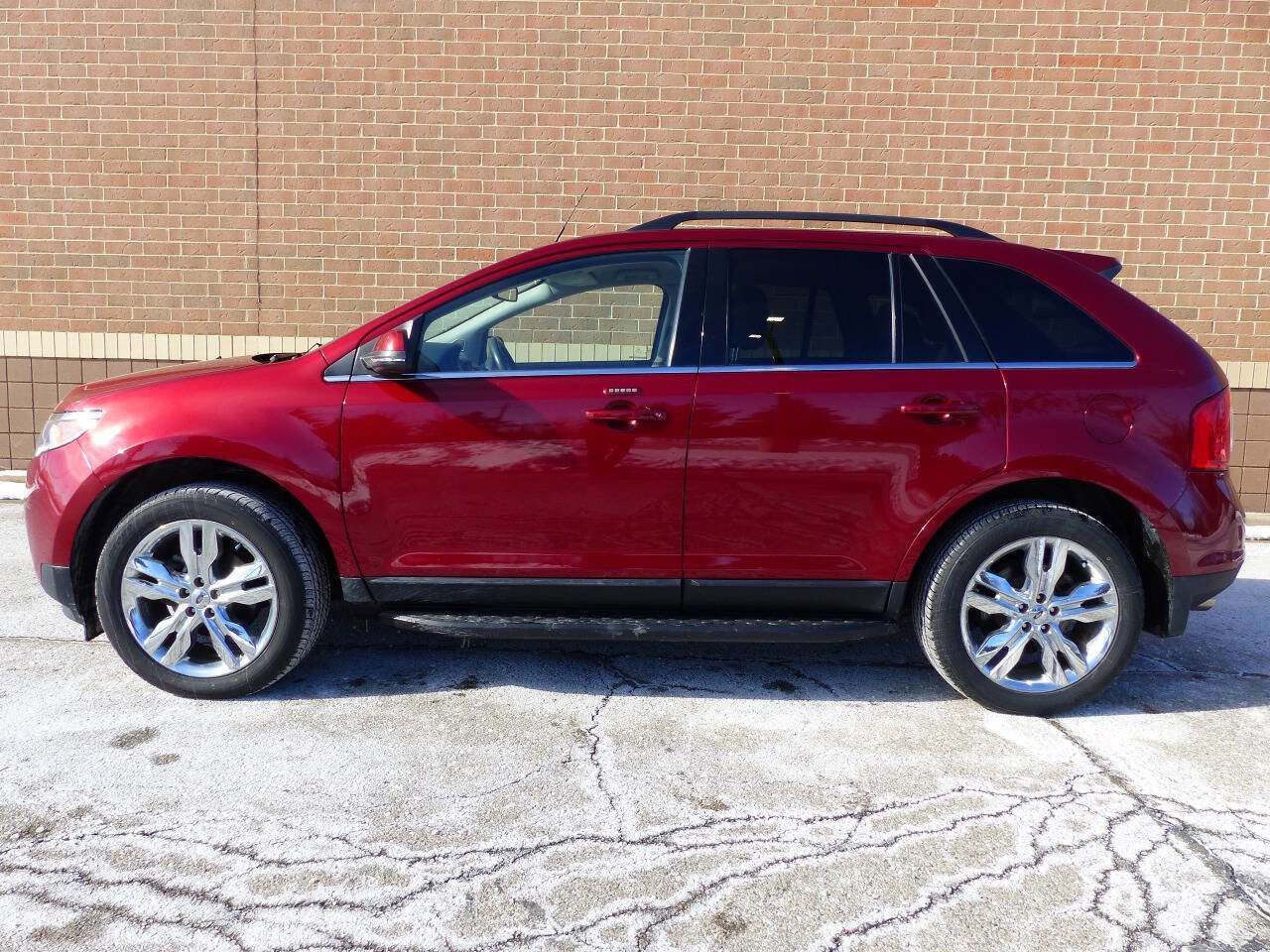 Used 2013 Ford Edge Limited w/ Driver Entry Pkg image 4