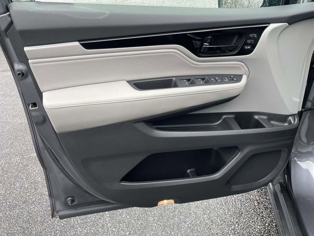 Used 2022 Honda Odyssey Elite image 19