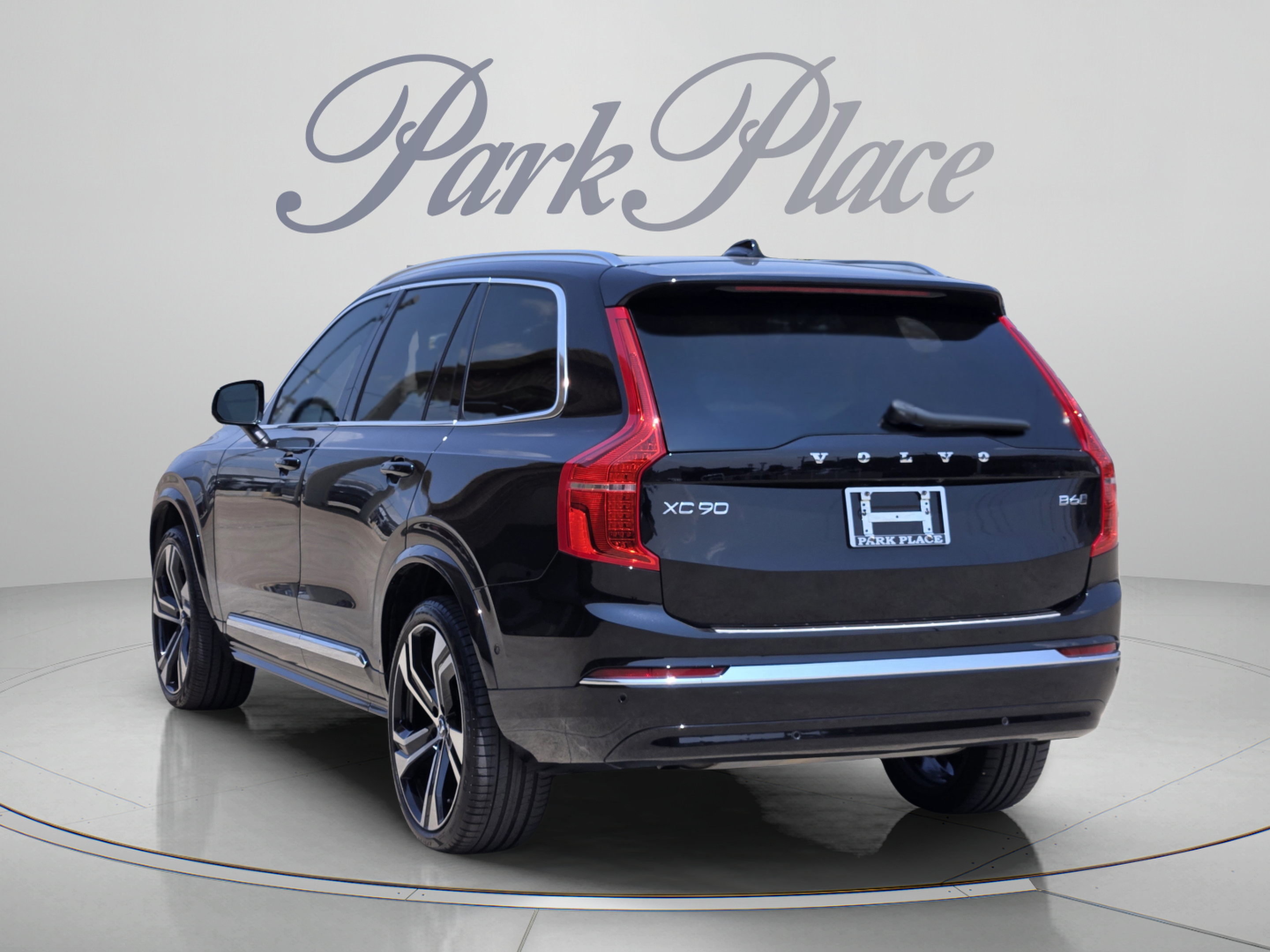 Used 2024 Volvo XC90 B6 Ultimate w/ Protection Package Premier AWD/4WD image 3