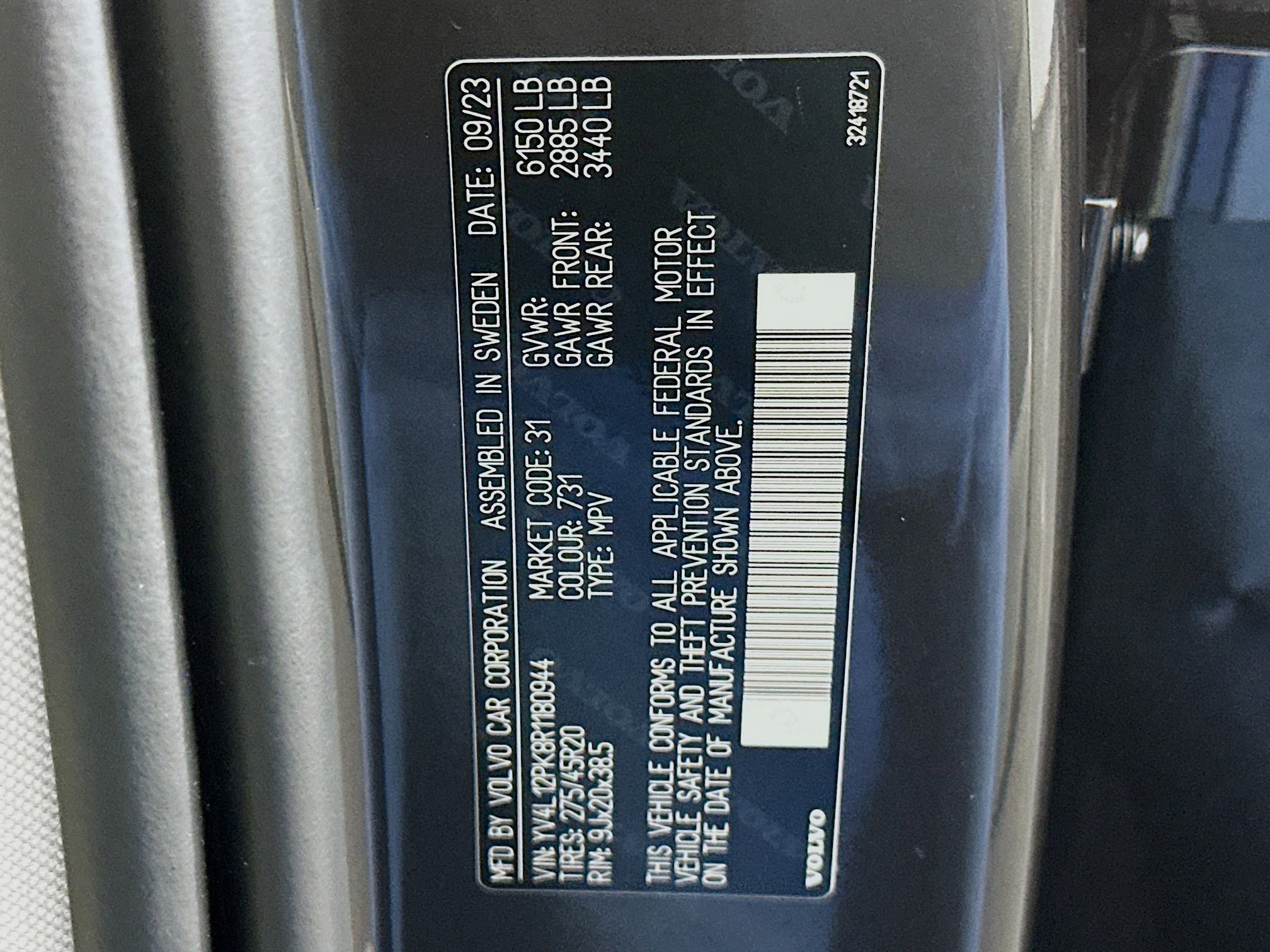 Used 2024 Volvo XC90 B5 Core w/ Protection Package Premier image 12