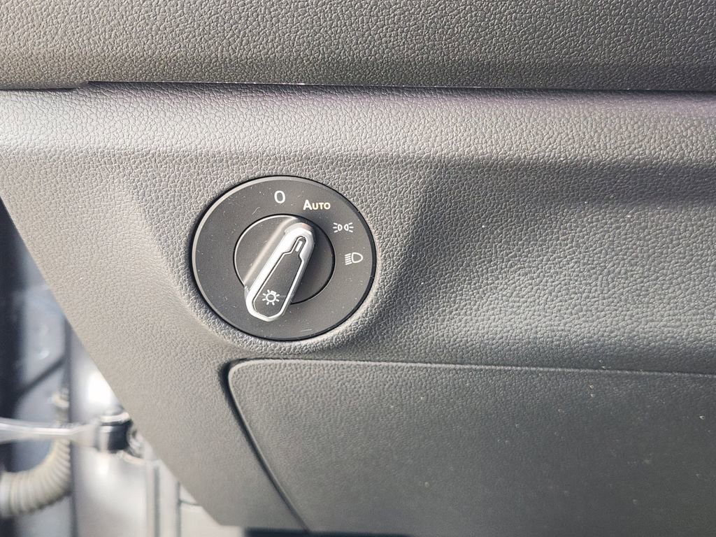 Used 2022 Volkswagen Jetta SEL image 21