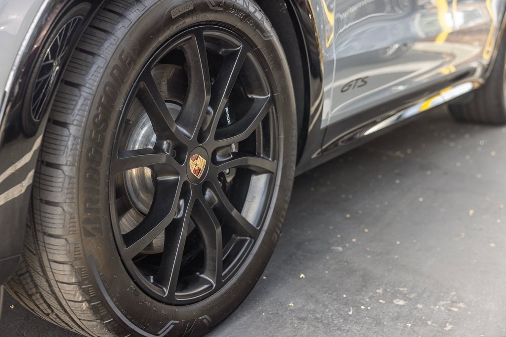 Certified 2025 Porsche Cayenne GTS image 28