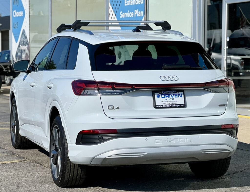 Used 2022 Audi Q4 e-tron Premium Plus w/ Premium Plus AWD/4WD image 3