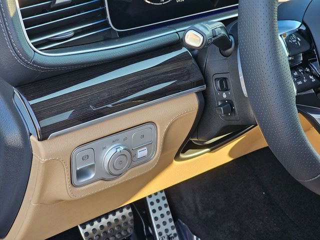 New 2026 Mercedes-Benz GLS 450 4MATIC image 17