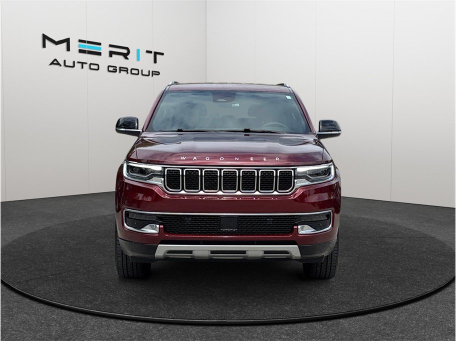 Used 2024 Jeep Wagoneer Series II w/ Flexible Seating Group RWD image 3