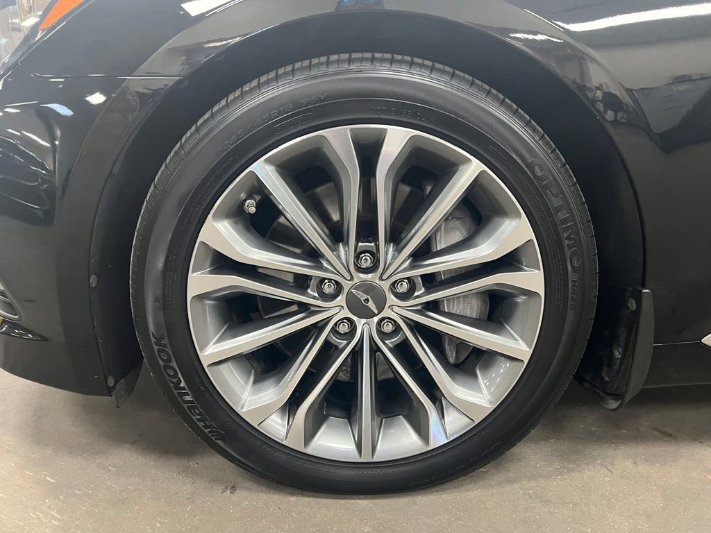 Used 2015 Hyundai Genesis 3.8 w/ Option Group 03 image 17