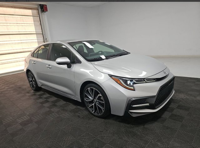 Used 2020 Toyota Corolla SE FWD image 3
