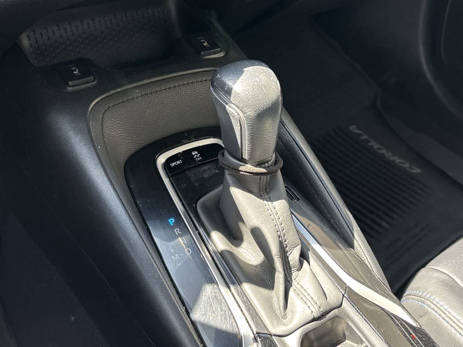 Used 2020 Toyota Corolla XSE FWD image 19