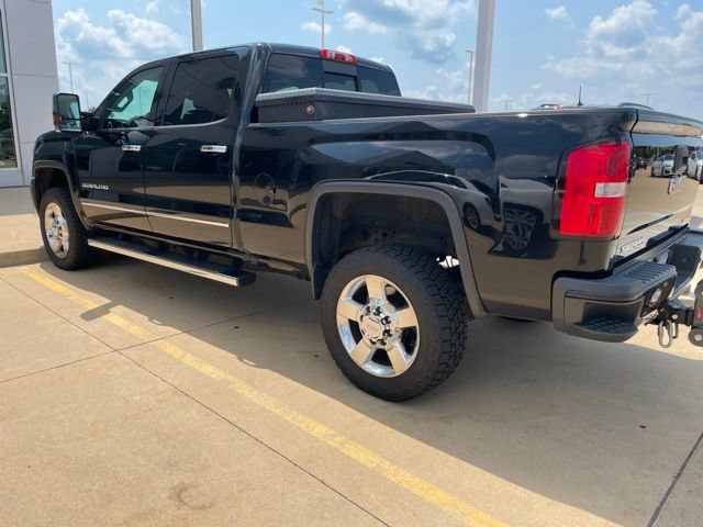 Used 2016 GMC Sierra 2500 Denali w/ Duramax Plus Package AWD/4WD image 2