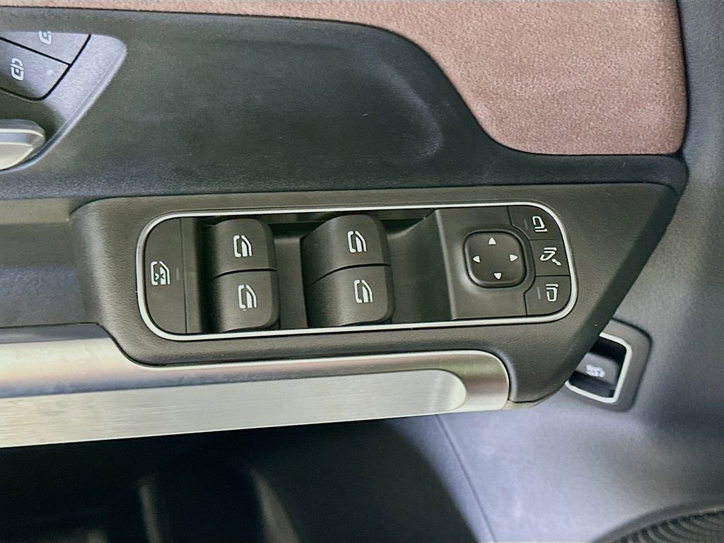 New 2026 Mercedes-Benz GLB 250 image 17