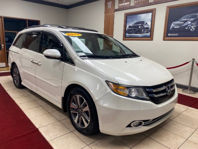 Used 2017 Honda Odyssey Touring Elite image 8